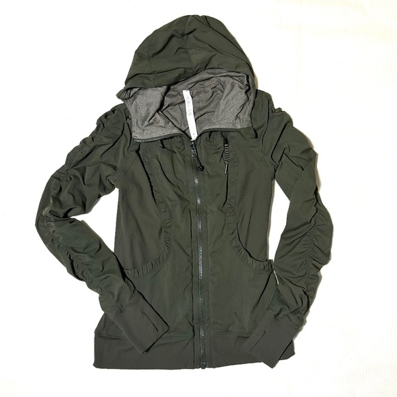 Lululemon dance studio jacket III dark green size 6 - Picture 3 of 14